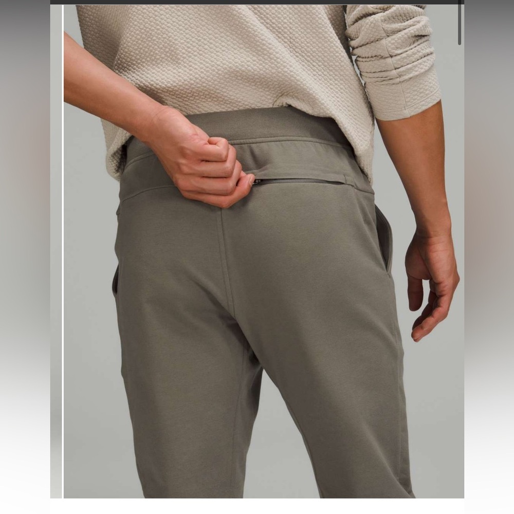 Lululemon City Sweat Jogger
Grey Sage - Picture 3 of 14